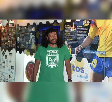 Imagem ilustrativa da imagem Justiça colombiana indica elo entre Pablo Escobar e ex-goleiro Higuita