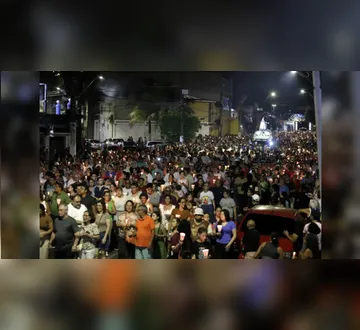 Imagem ilustrativa da imagem Procissão Luminosa das Velas: confira horários e trajeto