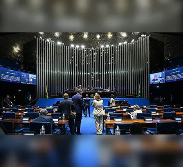 Imagem ilustrativa da imagem Pix Pensão Alimentícia: saiba tudo sobre o projeto aprovado pelo Senado