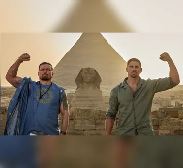 Imagem ilustrativa da imagem Usyk enfrenta Verhoeven em luta histórica nas pirâmides do Egito