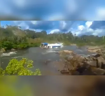 Imagem ilustrativa da imagem Embarcação afunda no rio Iriri e carga é perdida em Altamira