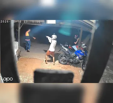 Imagem ilustrativa da imagem Suspeito se atrapalha e frustra roubo de moto em Benevides