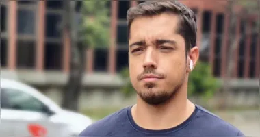 Ao longo da carreira, Caíque Verli atuou na redação multimídia da Rede Gazeta, com passagens pelo site A Gazeta e pela rádio CBN Vitória. Como repórter da TV Gazeta, destacou-se principalmente na cobertura de segurança pública.