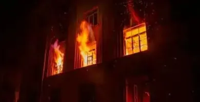 Imagem ilustrativa da imagem Incêndio em escola no Quênia deixa 16 estudantes mortas