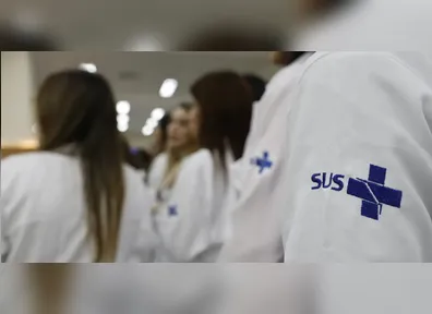 A taxa de inscrição é de R$ 330 para acesso direto em medicina e de R$ 220 para as demais modalidades.