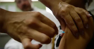 A vacina contra o HPV faz parte do Calendário Nacional de Vacinação.