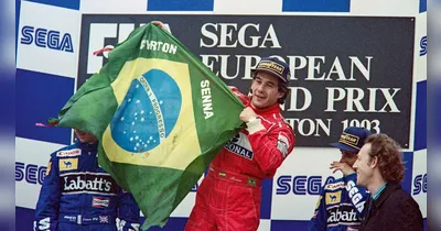 Ayrton Senna, ícone do esporte brasileiro, agora é parte do Livro de Heróis da Pátria.