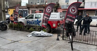 O crime foi registrado por câmeras de segurança. Até o momento, nenhum suspeito foi preso.