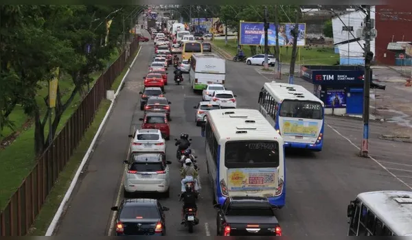 Atualização sobre o trânsito na BR-316 para Belém neste domingo (19/07) e dicas de transporte público.