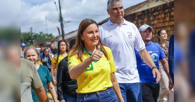 Imagem ilustrativa da notícia Governadora Hana Ghassan entrega 27 ruas asfaltadas no Bairro do Tenoné, em Belém