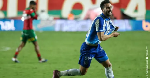 Imagem ilustrativa da notícia Paysandu vence nos acréscimos com gol de Ítalo e assume a vice-liderança da Série C