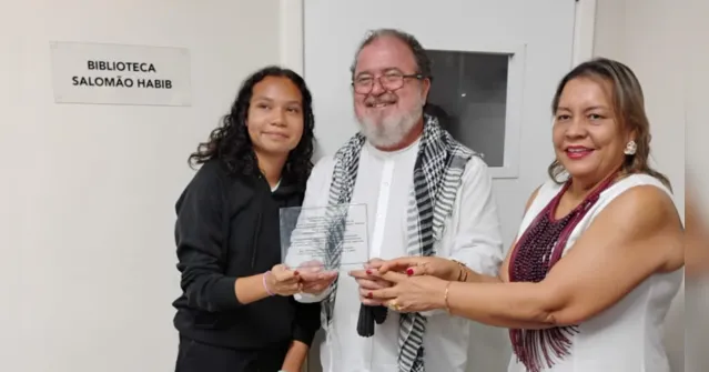 Imagem ilustrativa da notícia Escola inaugura biblioteca e homenageia Salomão Habib em Belém