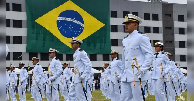 Imagem ilustrativa da notícia Marinha abre 400 vagas para nível técnico; veja como se inscrever