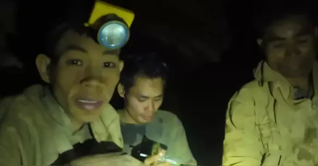 Imagem ilustrativa da notícia Presos em caverna inundada no Laos enviam mensagens às famílias