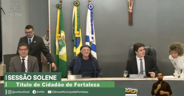Imagem ilustrativa da notícia VÍDEO: Câmara toca música de Zé Ramalho em homenagem a Alceu Valença