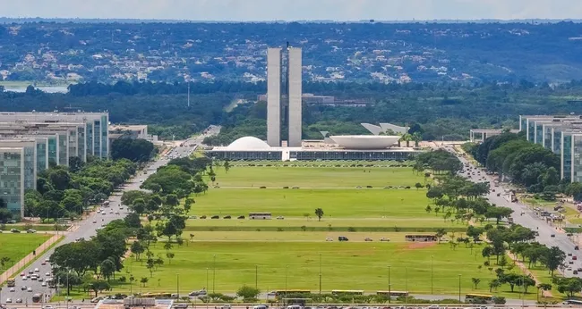Imagem ilustrativa da imagem Governo avalia autorização de 360 novas vagas previstas; confira!