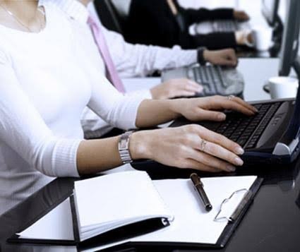 Veja como se inscrever gratuitamente no curso de Auxiliar Administrativo.
