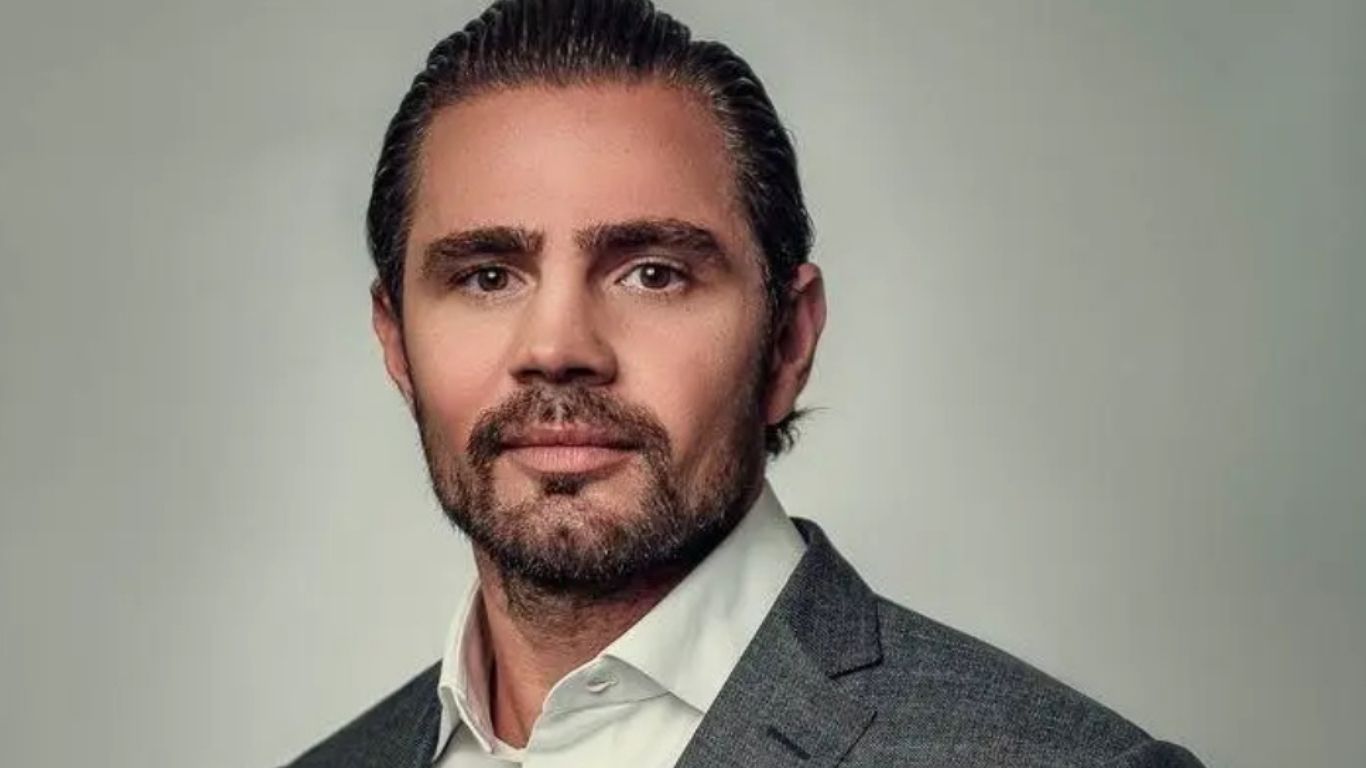 Defesa de Daniel Vorcaro corre contra o tempo para fechar acordo bilionário que promete abalar os bastidores do poder.