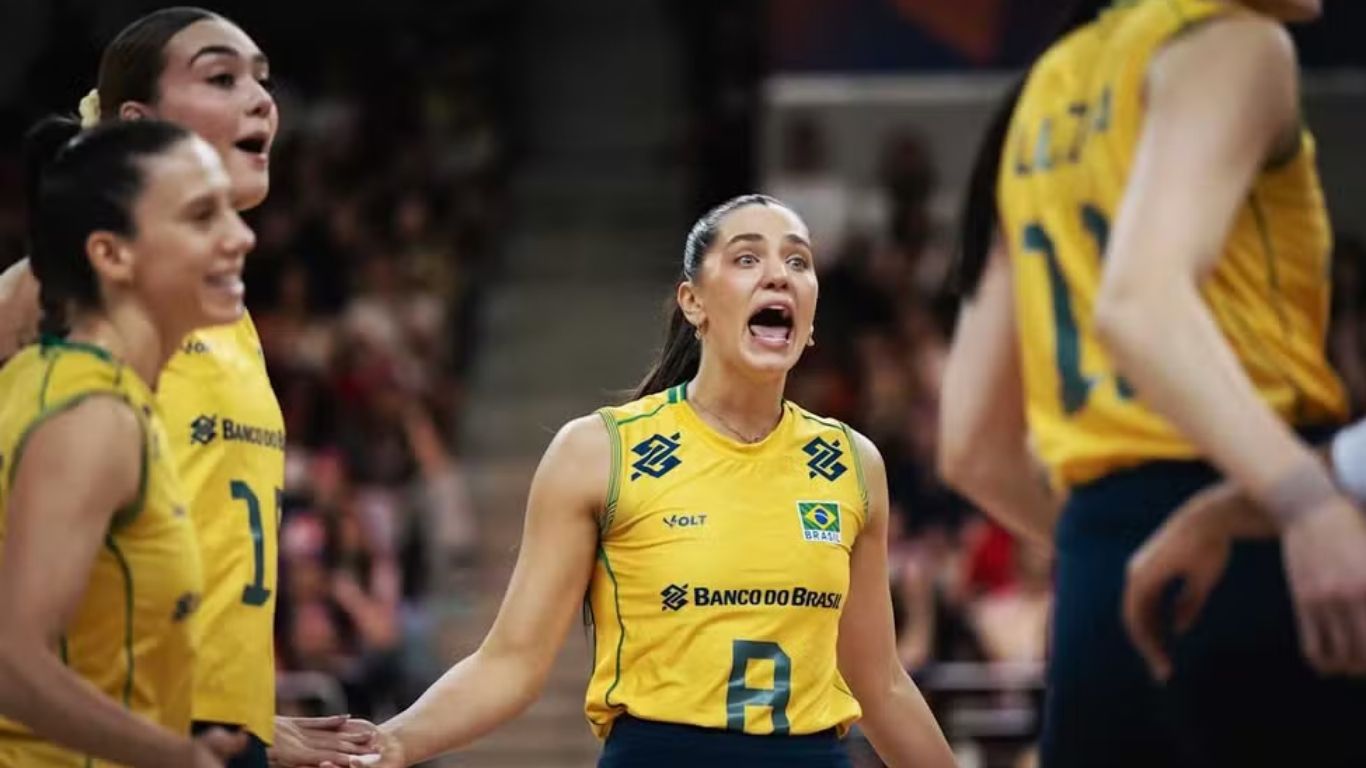 Seleção feminina abre a terceira semana da VNL com vitória em Osaka e fica muito perto da classificação para a fase final.