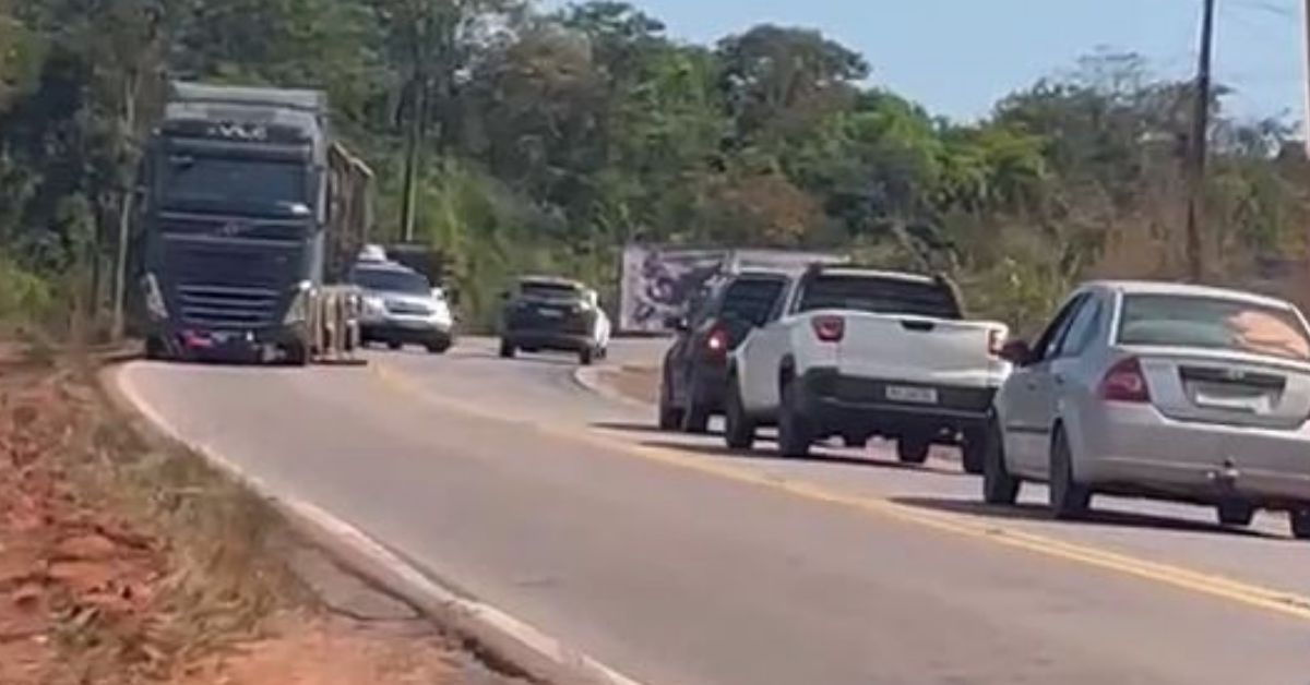 O acidente que matou o motociclista resultou em engarrafamento na PA-287