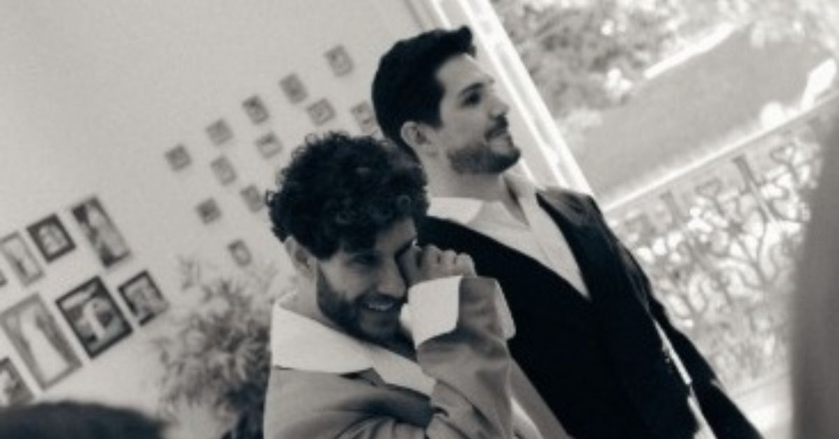 O casal está junto há cerca de oito anos e, antes mesmo da cerimônia, eles já haviam oficializado a união no civil.