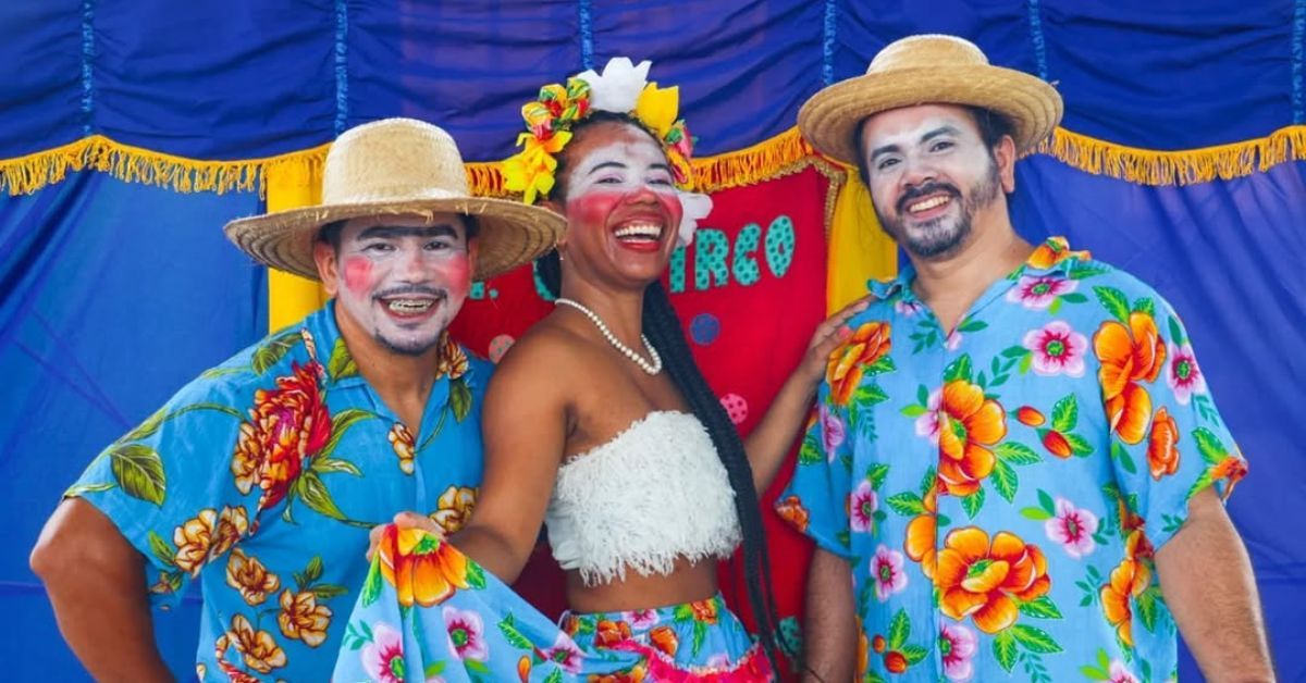 Antes das apresentações principais, a programação conta com dois momentos de capacitação para artistas.