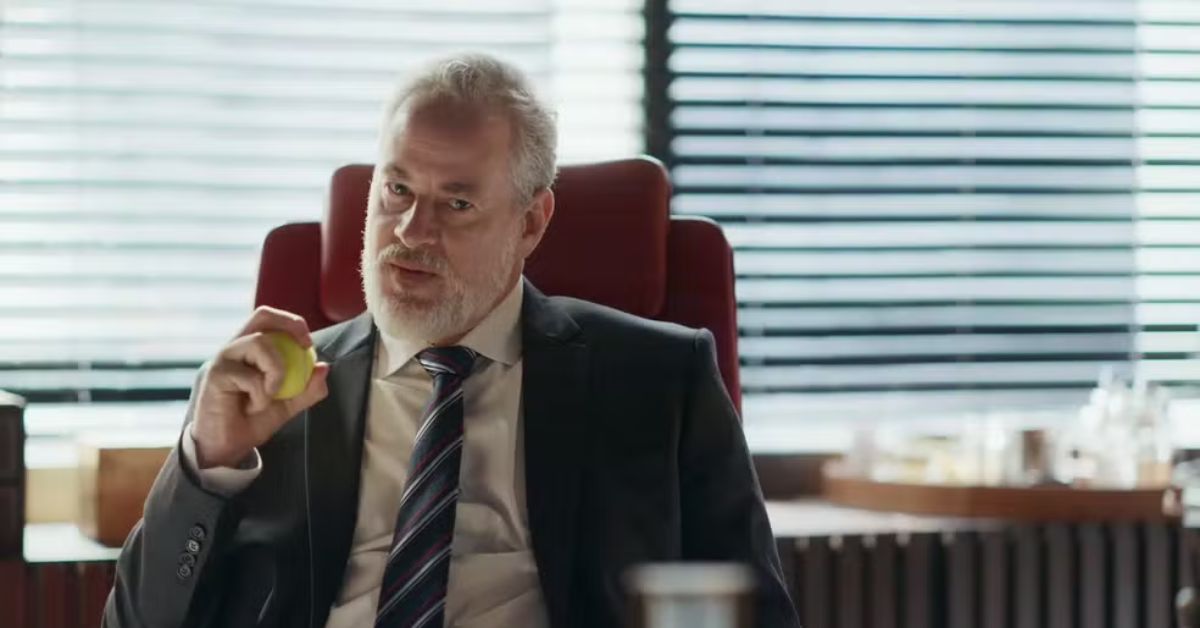 A reviravolta no caso Arthur chega num momento em que Ademir já enfrenta uma série de crises simultâneas.