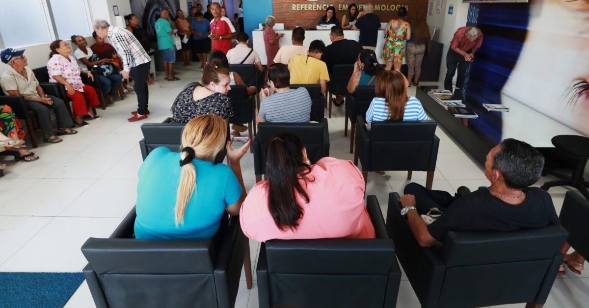 Pacientes atendidos pelo mutirão oftalmológico passam por consultas e avaliações para cirurgias eletivas em Belém.