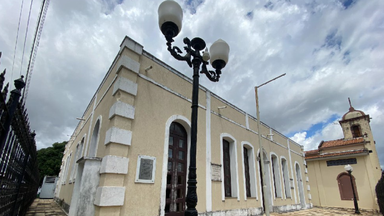Biblioteca Municipal Orlando Lobo passa a contar com mobiliário acessível, brinquedos educativos e leitores digitais.
