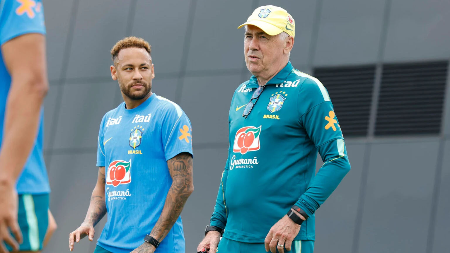 Em entrevista recente, Ancelotti citou nominalmente Neymar, Casemiro e Danilo como jogadores que não fazem mais parte do planejamento da Amarelinha