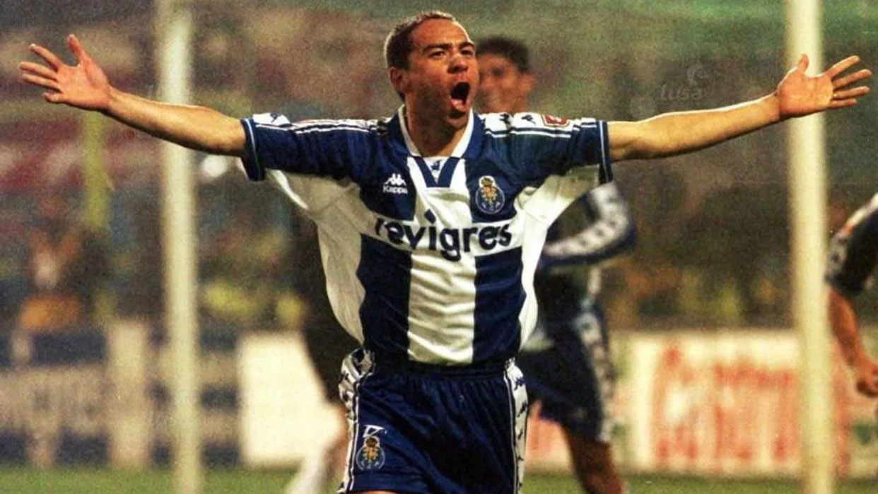 Rei Artur, ídolo do Porto e do Remo, é homenageado ao lado da torcida