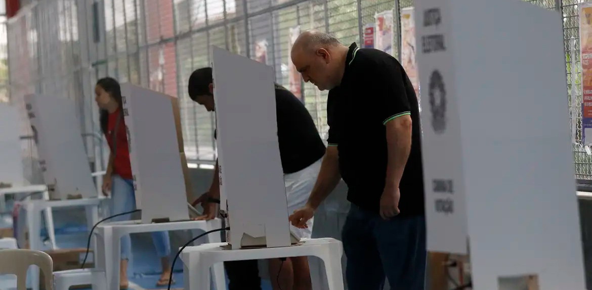 Teste Público de Segurança avalia e reforça a proteção da urna eletrônica