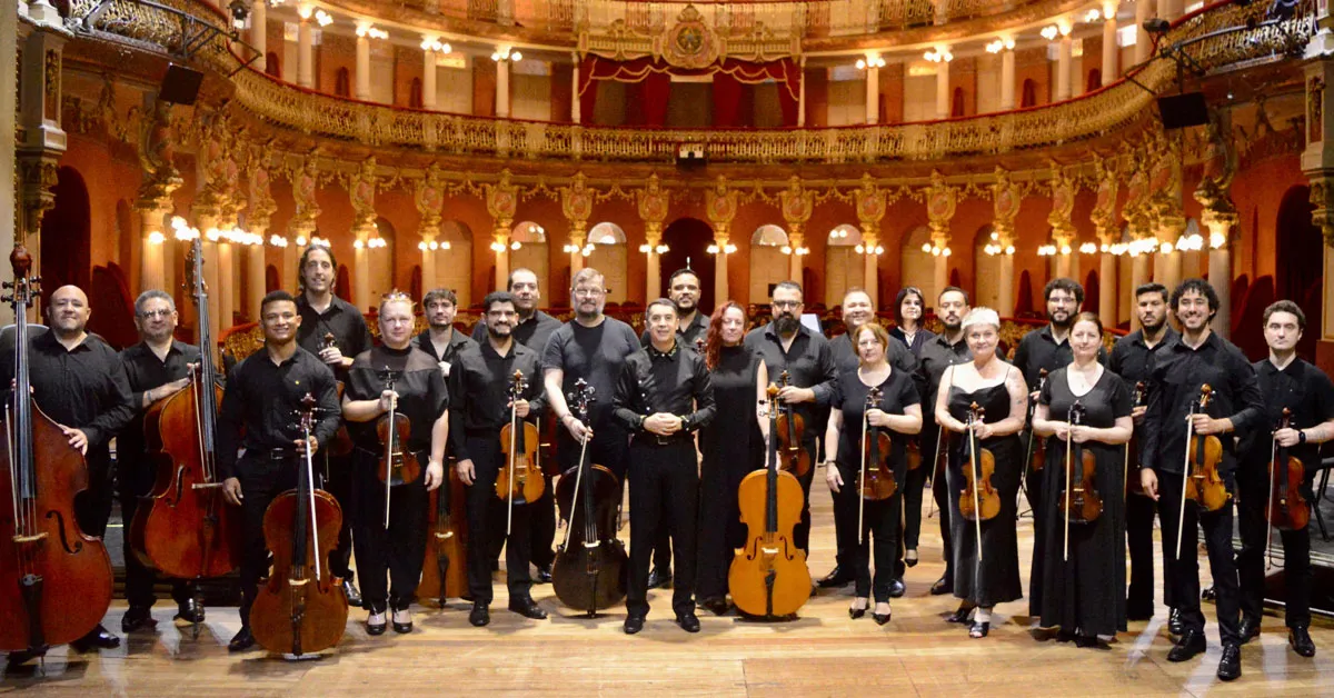 A apresentação propõe ao público um percurso musical que começa no Brasil e segue em direção às paisagens sonoras do norte da Europa.