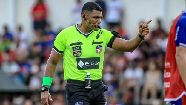 Wanbelton Lisboa Valente estreará na Série A como quarto árbitro.