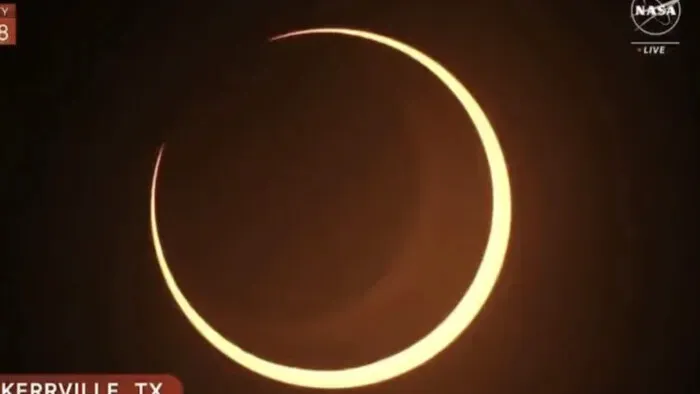 De acordo com a NASA, a faixa de totalidade passará pela Groenlândia, Islândia, norte da Rússia, Oceano Atlântico, Espanha e uma pequena porção de Portugal.