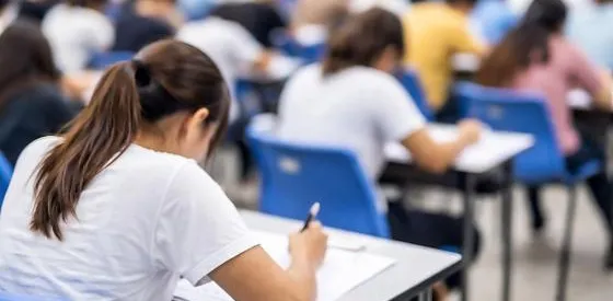 As investigações continuam para identificar outros possíveis participantes do esquema.