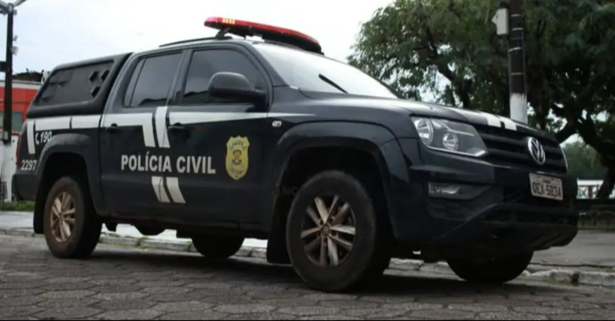 A adolescente foi acolhida pela Polícia Civil que segue com as investigações sobre o caso.