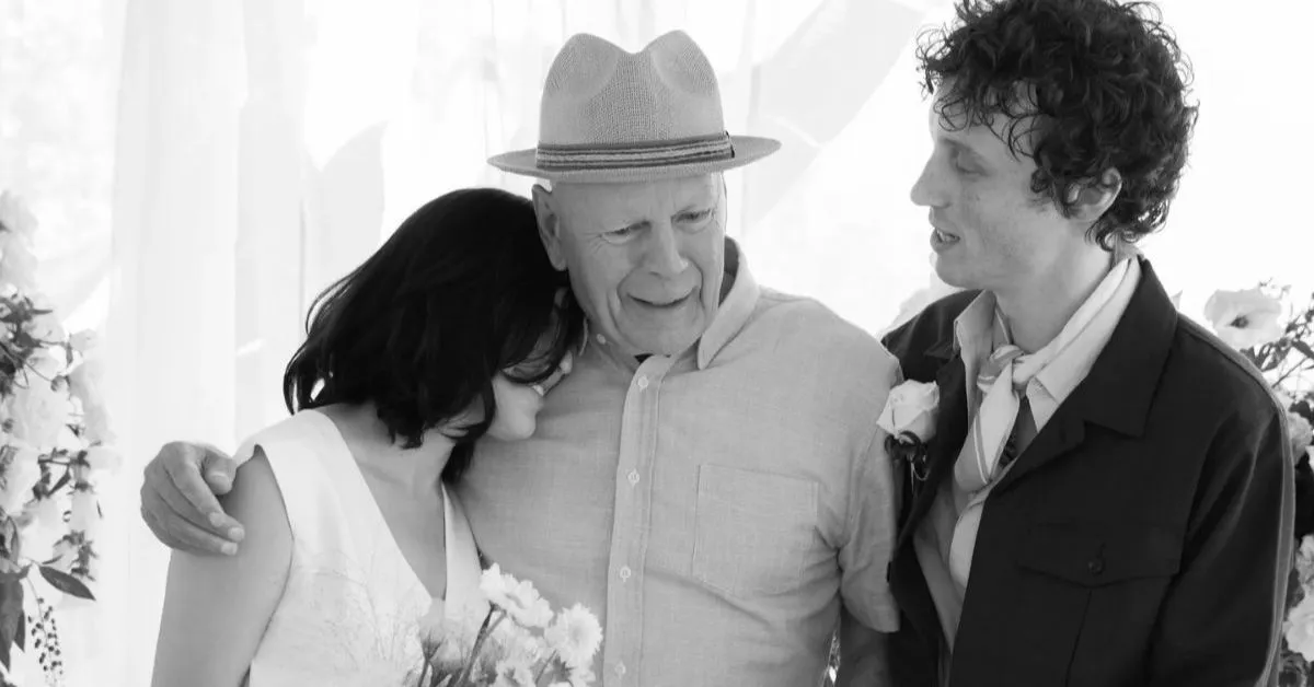 Bruce Willis apareceu ao lado da filha Tallulah e do genro Justin Acee durante o casamento, realizado em Idaho.