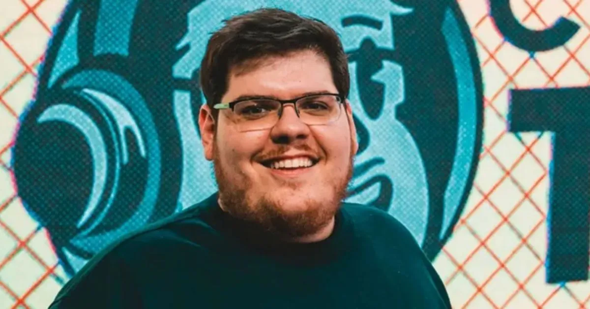 O ator sustenta que o comentário de Casimiro extrapolou os limites da liberdade de expressão e o expôs ao ridículo.
