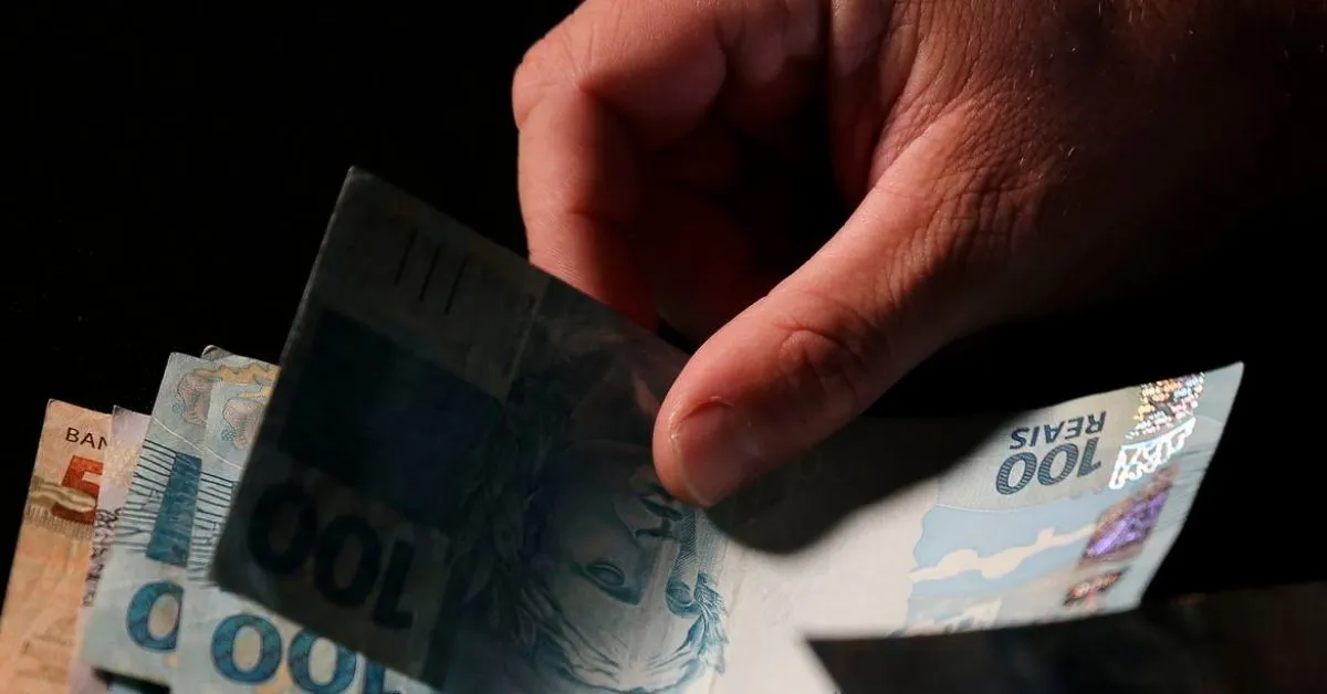 Na avaliação do governo, os trabalhadores informais eram o único grupo que ainda não contava com uma alternativa diante das altas taxas praticadas no mercado de crédito.