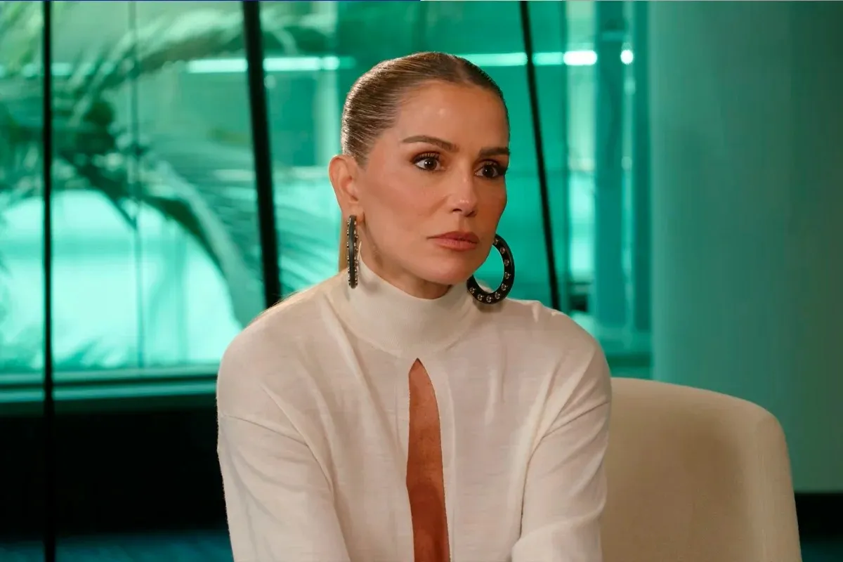 Imagem ilustrativa da notícia: Deborah Secco revela traumas de relacionamentos tóxicos