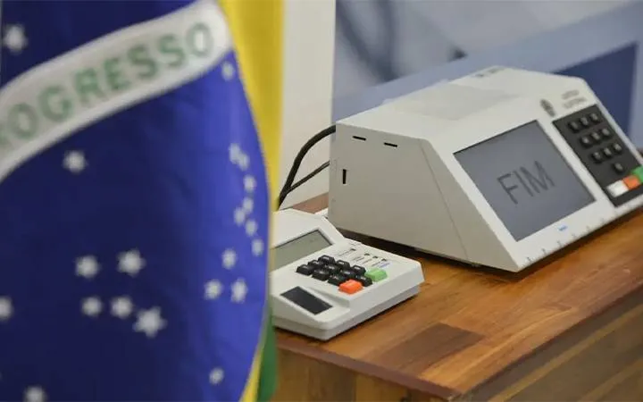 É comum que na proximidade das eleições de outubro o tribunal busque fortalecer posicionamentos jurídicos