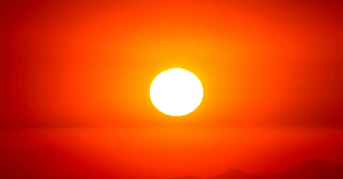 Um novo veranico deve atingir diferentes regiões do Brasil entre 12 e 19 de agosto, com temperaturas até 42°C.
