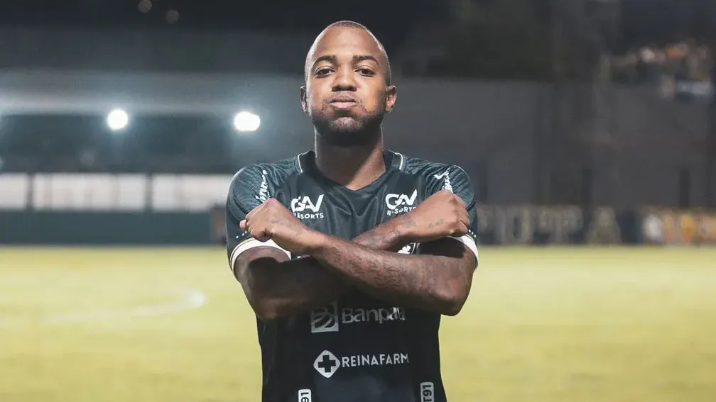 Paysandu busca reforços na Série C, mas Victor Andrade não está nos planos.