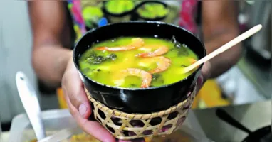 Culinária paraense reúne sabores como tacacá, açaí, peixe, tucupi e farinha, símbolos da identidade gastronômica do Pará