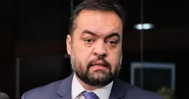 O ex-governador do Rio de Janeiro Cláudio Castro é alvo de buscas da Polícia Federal nesta sexta-feira (14/08), durante a segunda fase da Operação Sem Refino.