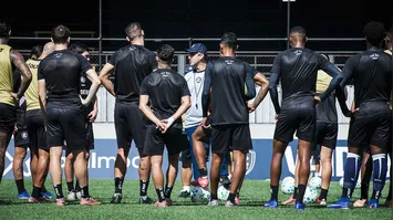 Remo busca reencontrar o caminho das vitórias contra o Atlético-MG.