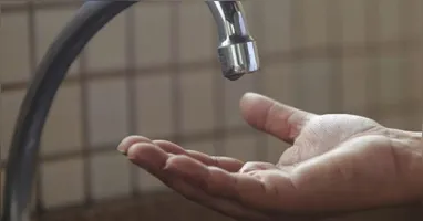 A Águas do Pará orienta os moradores a se preparar com antecedência para o período sem água.