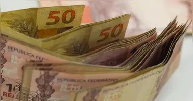 Benefício contempla trabalhadores da iniciativa privada e servidores públicos que atendam aos critérios.