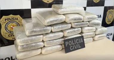 Foram cerca de 22 quilos de maconha apreendida pelos policiais